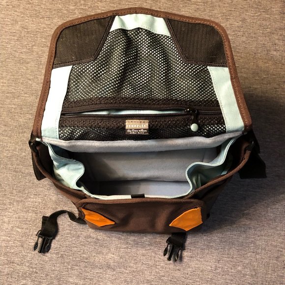 Crumpler 5 Million Dollar Home shoulder bag / camera bag - Picture 3 of 5